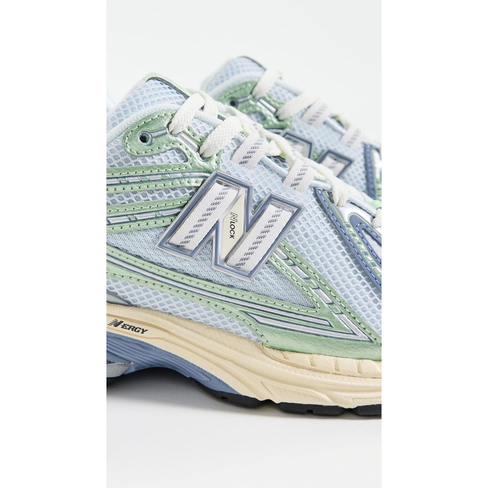 New Balance Unisex 1906 Sneakers Blue Green size 6.5W / 5M