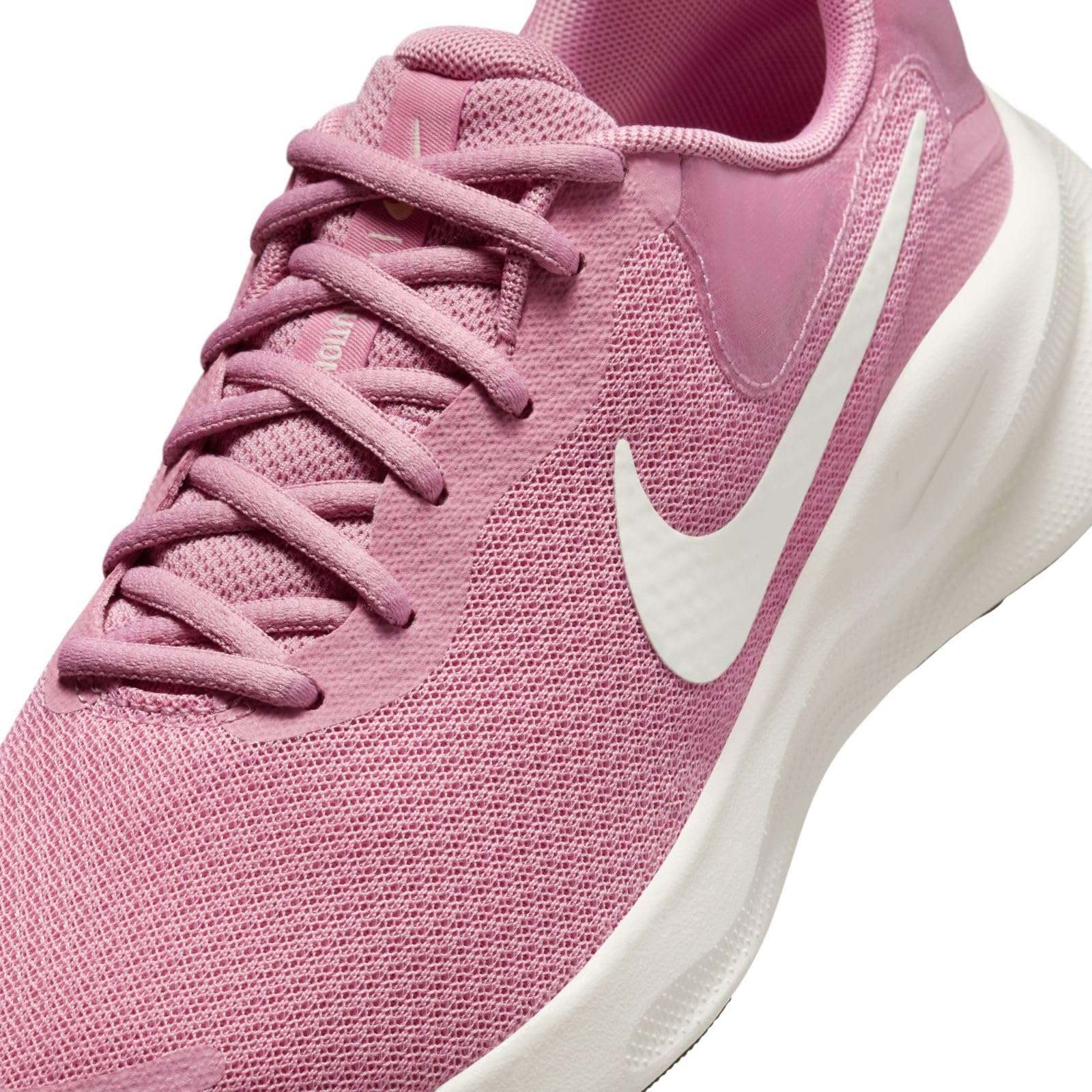 Nike Women Revolution 7 Sneakers Elemental Pink Size 6