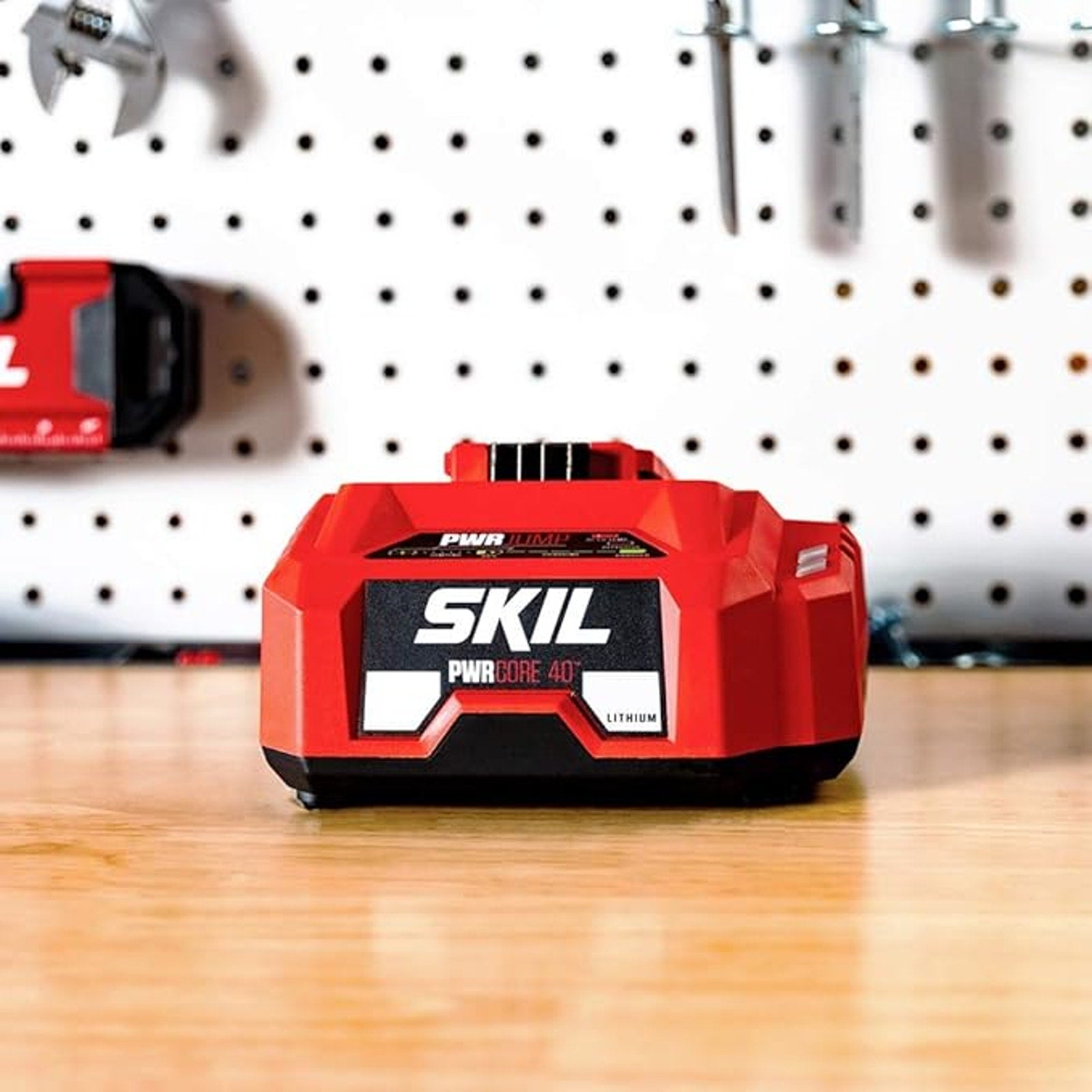 SKIL SC5364-00 PWRJump 150W 40V PWRCore Fast Charger Red One Size