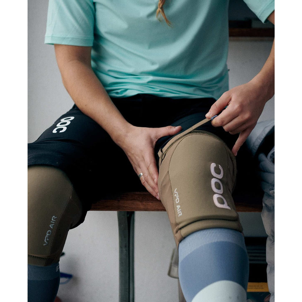 POC VPD Air Knee Armor – Aragonite Brown Medium