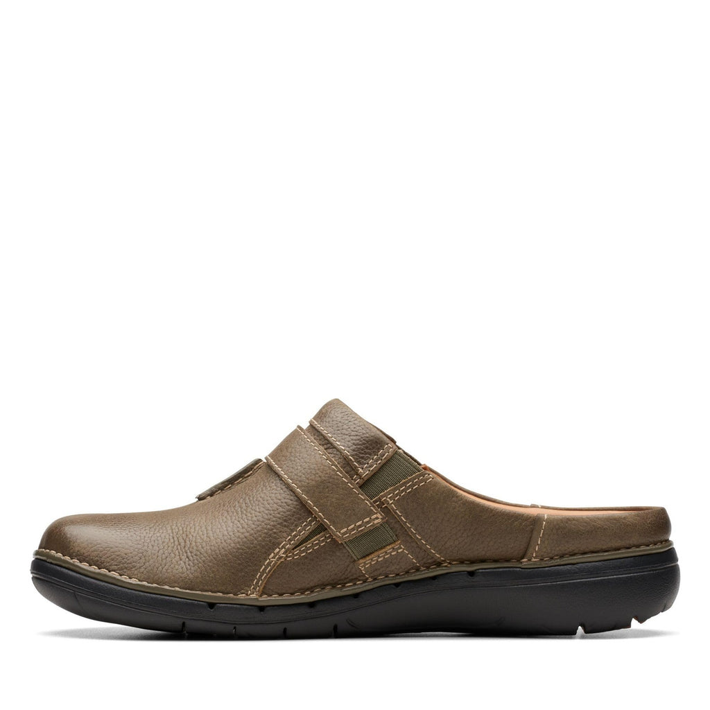 Clarks Unisex Un Loop Ease Sneaker Dark Olive Size 8.5